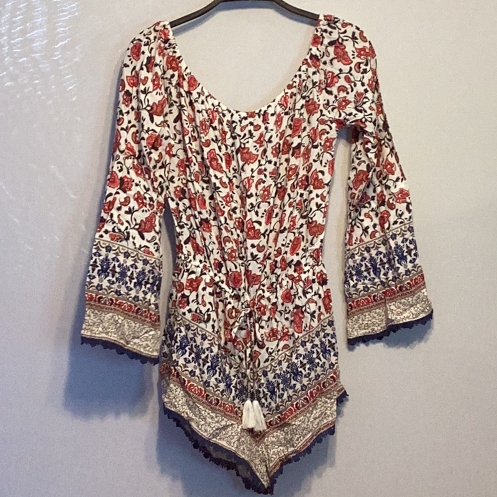 Forever 21 long sleeve bohemian print romper size small
